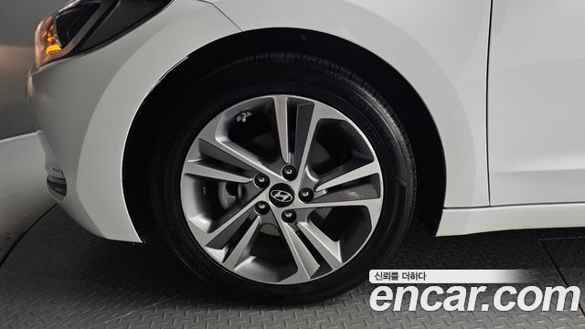 Hyundai Avante AD 1.6 GDI Value Plus - фото 4