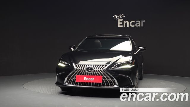 Lexus ES 7-го поколения Executive - фото 2