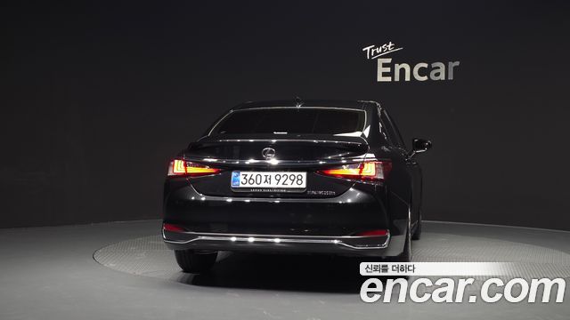 Lexus ES 7-го поколения Executive - фото 3
