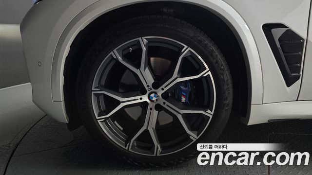 BMW X5 G05 xDrive 40i M Sport - фото 4
