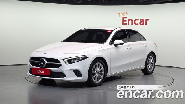Mercedes-Benz A-Class W177 A220 Sedan - фото 0