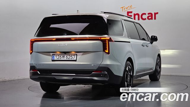 Kia Carnival Новый 4-го поколения HEV 7seater Signature - фото 1