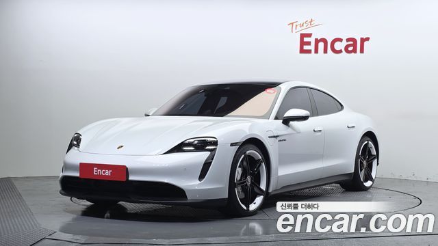 Porsche Taycan Base - фото 0