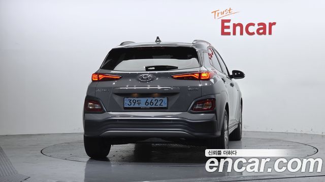 Hyundai Kona Premium - фото 3