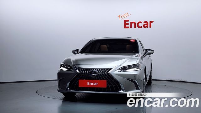 Lexus ES 7-го поколения Executive - фото 2