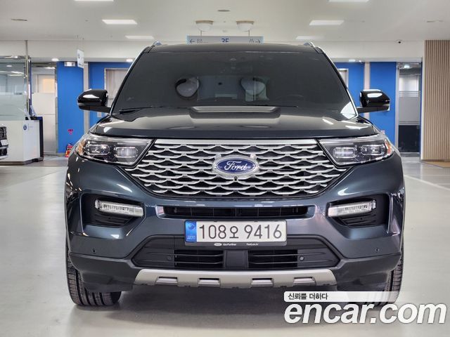 Ford Explorer 6-го поколения 3.0 Platinum 4WD - фото 2