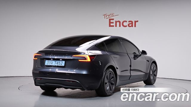 Tesla Model 3 RWD - фото 0