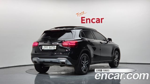Mercedes-Benz GLA-Class X156 GLA220 Premium - фото 1