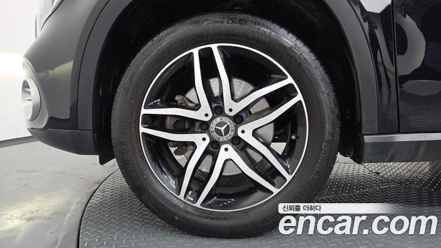 Mercedes-Benz GLA-Class X156 GLA220 Premium - фото 4