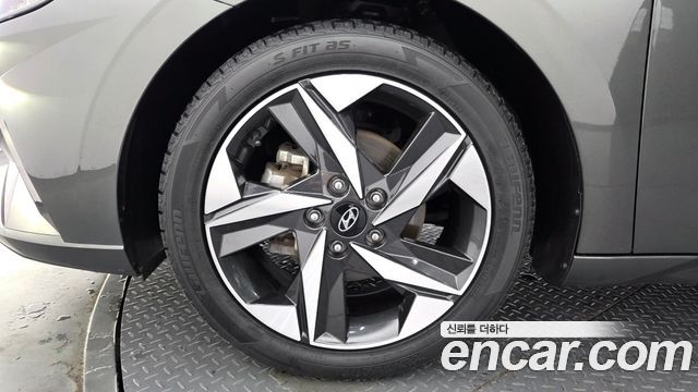 Hyundai Avante CN7 1.6 Inspiration - фото 4