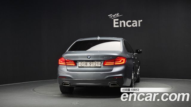 BMW 5-Series G30 520d M Sport Package Plus - фото 2