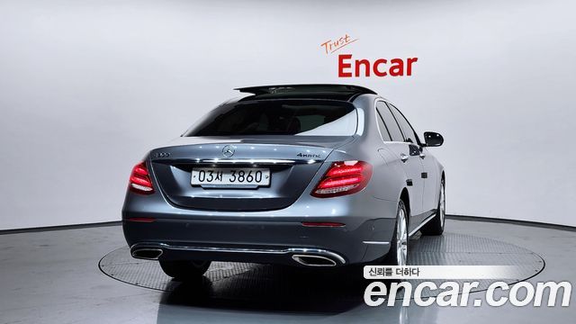 Mercedes-Benz E-Class W213 E300 4MATIC Exclusive - фото 3