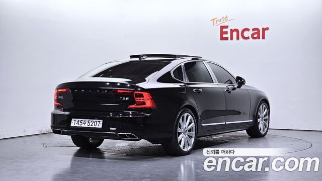 Volvo S90 T8 AWD Excellence - фото 1