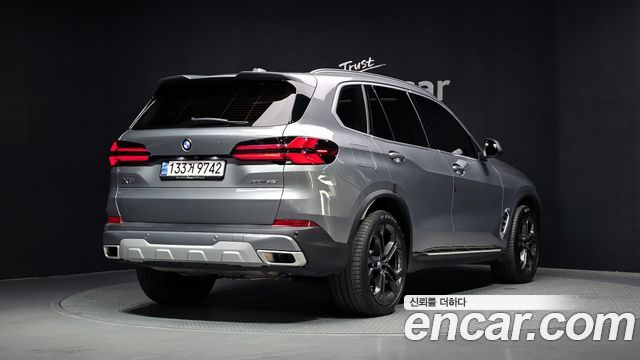 BMW X5 G05 xDrive 40i xLine - фото 1