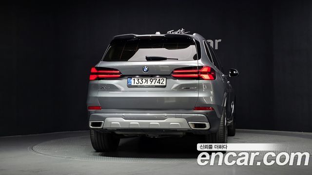 BMW X5 G05 xDrive 40i xLine - фото 3