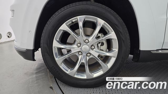 Jeep Cherokee 3.6 Summit WK2 - фото 4