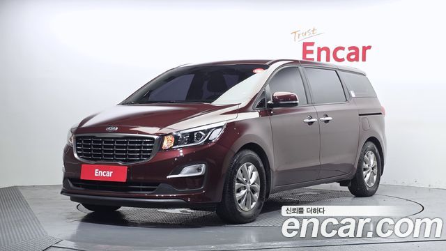 Kia Carnival Новый 11-Seater Deluxe - фото 0