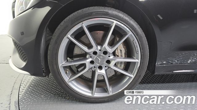 Mercedes-Benz C-Class W205 C43 AMG 4MATIC - фото 4