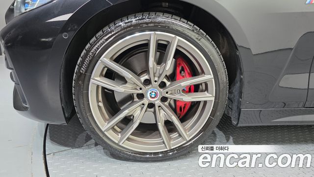 BMW 4-Series G22 M440i xDrive Convertible - фото 4