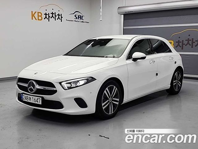 Mercedes-Benz A-Class W177 A220 Hatchback - фото 0