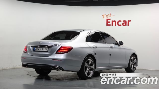 Mercedes-Benz E-Class W213 E300 4MATIC Avnatgarde - фото 1