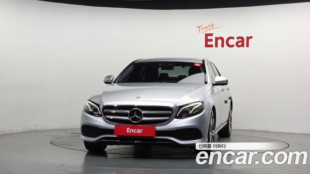 Mercedes-Benz E-Class W213 E300 4MATIC Avnatgarde - фото 2