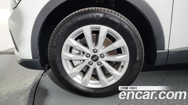 Audi Q3 F3 40 TFSI Quattro - фото 4
