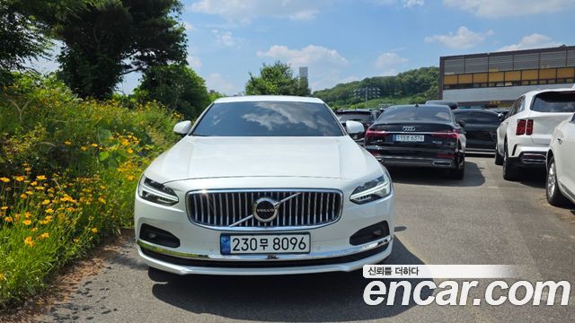 Volvo S90 B5 Ultimate Bright - фото 0