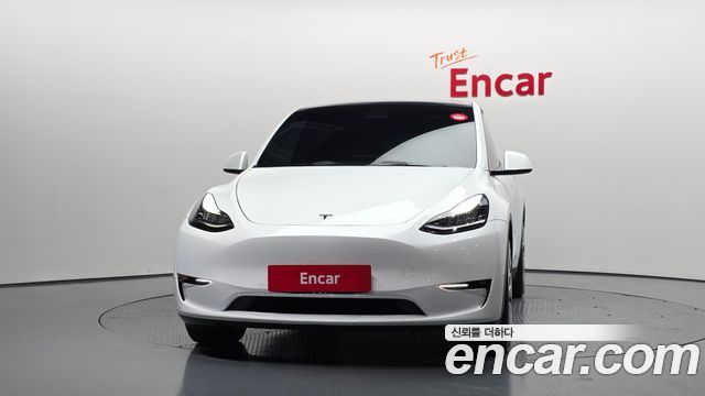 Tesla Model Y Long Range AWD - фото 2