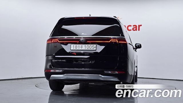 Kia Carnival 4-го поколения 9-Seater Signature - фото 3