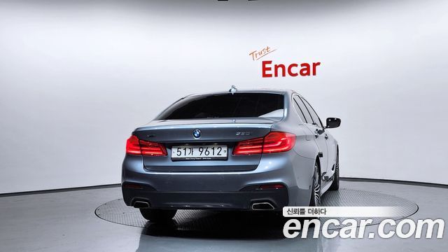 BMW 5-Series G30 530i xDrive M Sport Package Plus - фото 3