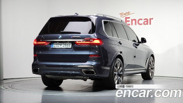 BMW X7 G07 M50i 6STR - фото 1