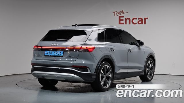 Audi Q4 e-tron F4 40 Premium - фото 1