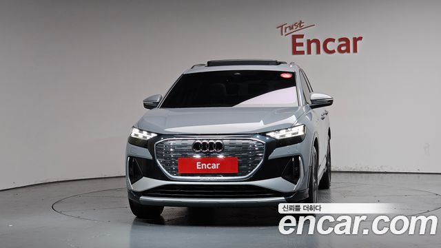 Audi Q4 e-tron F4 40 Premium - фото 2