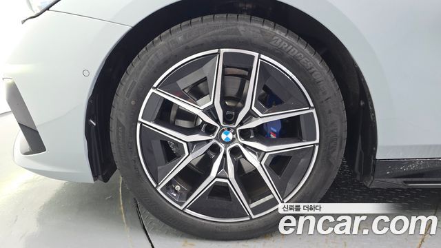 BMW 5-Series G60 520i M Sport - фото 4