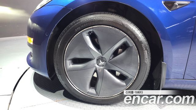 Tesla Model 3 Long Range AWD - фото 4