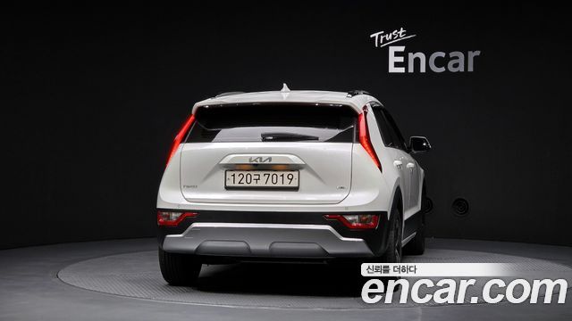 Kia Niro Совершенно новый Trendy - фото 3