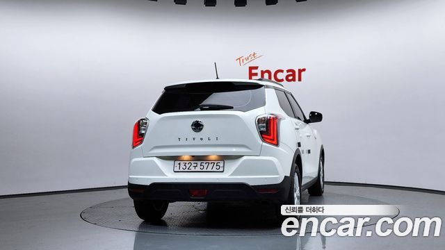 SsangYong Tivoli Gasoline 1.5 2WD V3 - фото 3