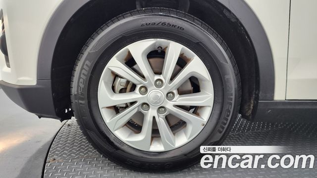 SsangYong Tivoli Gasoline 1.5 2WD V3 - фото 4