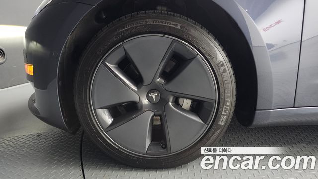Tesla Model 3 Long Range AWD - фото 4