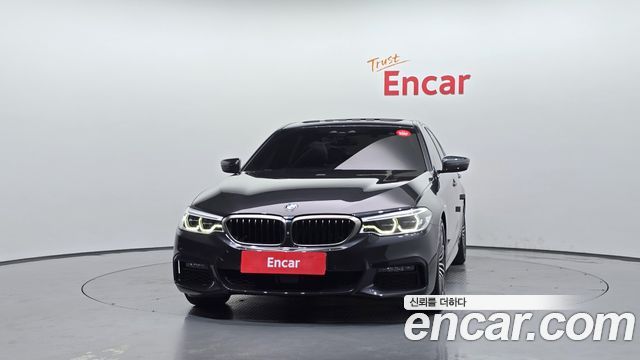 BMW 5-Series G30 530i M Sport Package Plus - фото 2