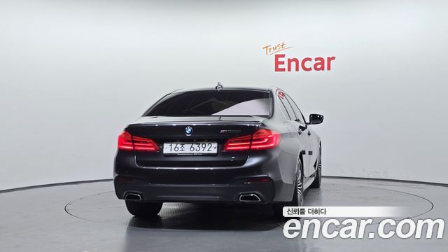 BMW 5-Series G30 530i M Sport Package Plus - фото 3
