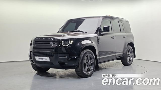 Land Rover Defender L663 110 P300 X-Dynamic SE - фото 0