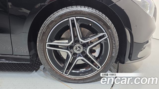 Mercedes-Benz CLA-Class C118 CLA250 4MATIC - фото 4