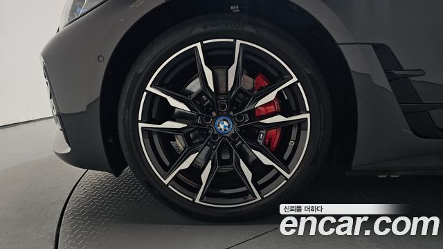 BMW i4 M50 Pro - фото 3