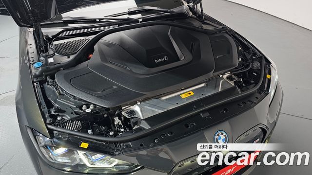 BMW i4 M50 Pro - фото 4