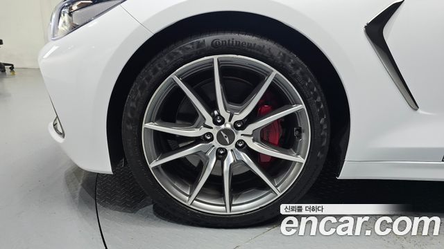 Genesis G70 2.0T Sport Package - фото 0