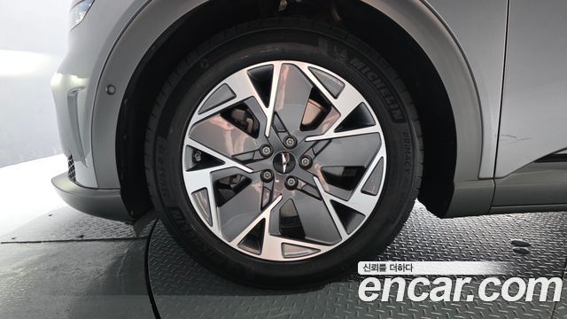 Genesis GV60 Standard - фото 4