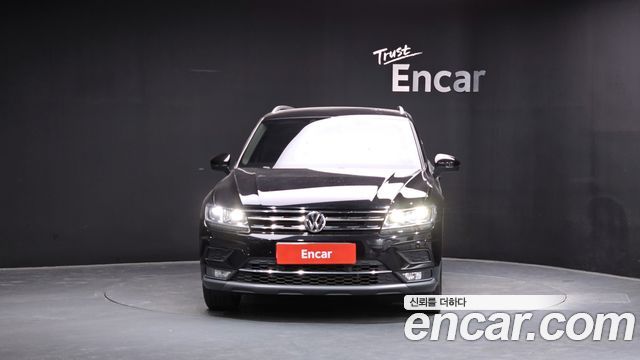 Volkswagen Tiguan 2-го поколения 2.0 TDI Premium - фото 2