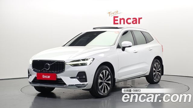 Volvo XC60 2-го поколения B5 Ultra Bright - фото 0